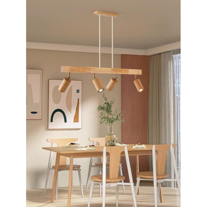Iluminación decorativa: Lámpara de techo de madera con focos, diseño moderno interior.