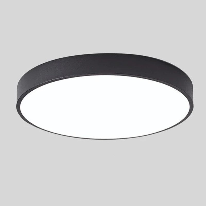 Iluminación moderna: lámpara de techo LED redonda con borde de madera, alta eficiencia.