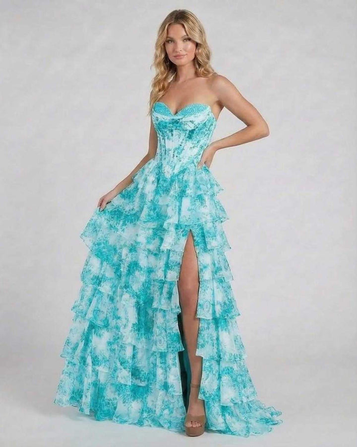 Vestido maxi fluido de mujer en turquesa con estampado floral. Diseño elegante de capas, muy cómodo.