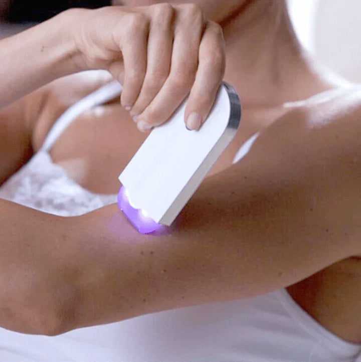 Depiladora láser portátil para eliminación de vello en zonas sensibles. Piel suave sin irritación.