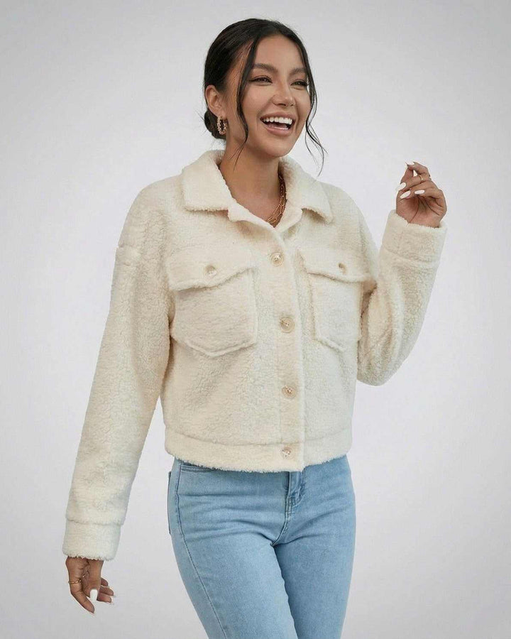 Chaqueta blanca Aspen para mujer. Elegante abrigo de invierno, perfecto para moda casual y sofisticada.