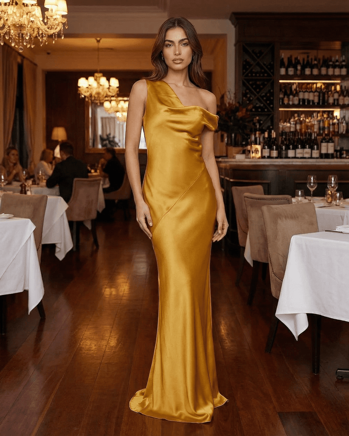 Vestido maxi blanco para mujer, elegante y con espalda descubierta. Ideal como vestido de fiesta o para noche formal.