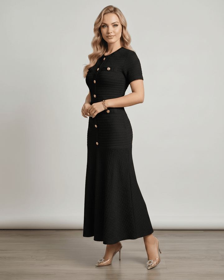Moda femenina: vestido maxi con silueta en A, elegante y cómodo para el día a día.