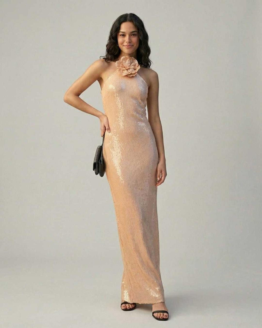 Vestido maxi de noche para mujer, rosa pálido, con lentejuelas brillantes y elegante escote halter. Para fiestas.