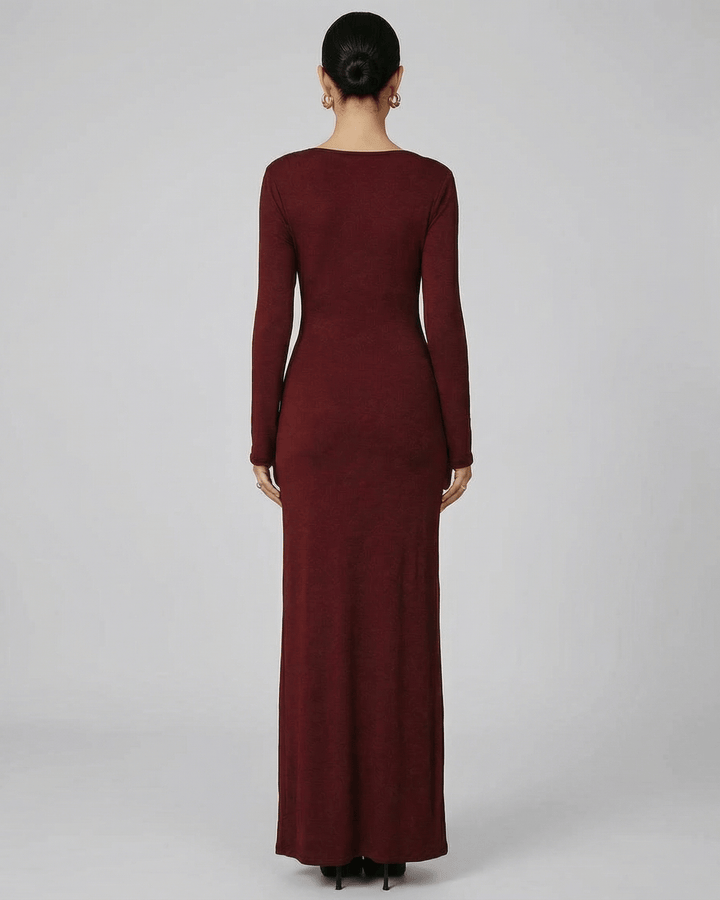 Vestido bodycon burdeos con manga larga, plisado y cintura alta, ideal para fiestas y eventos.