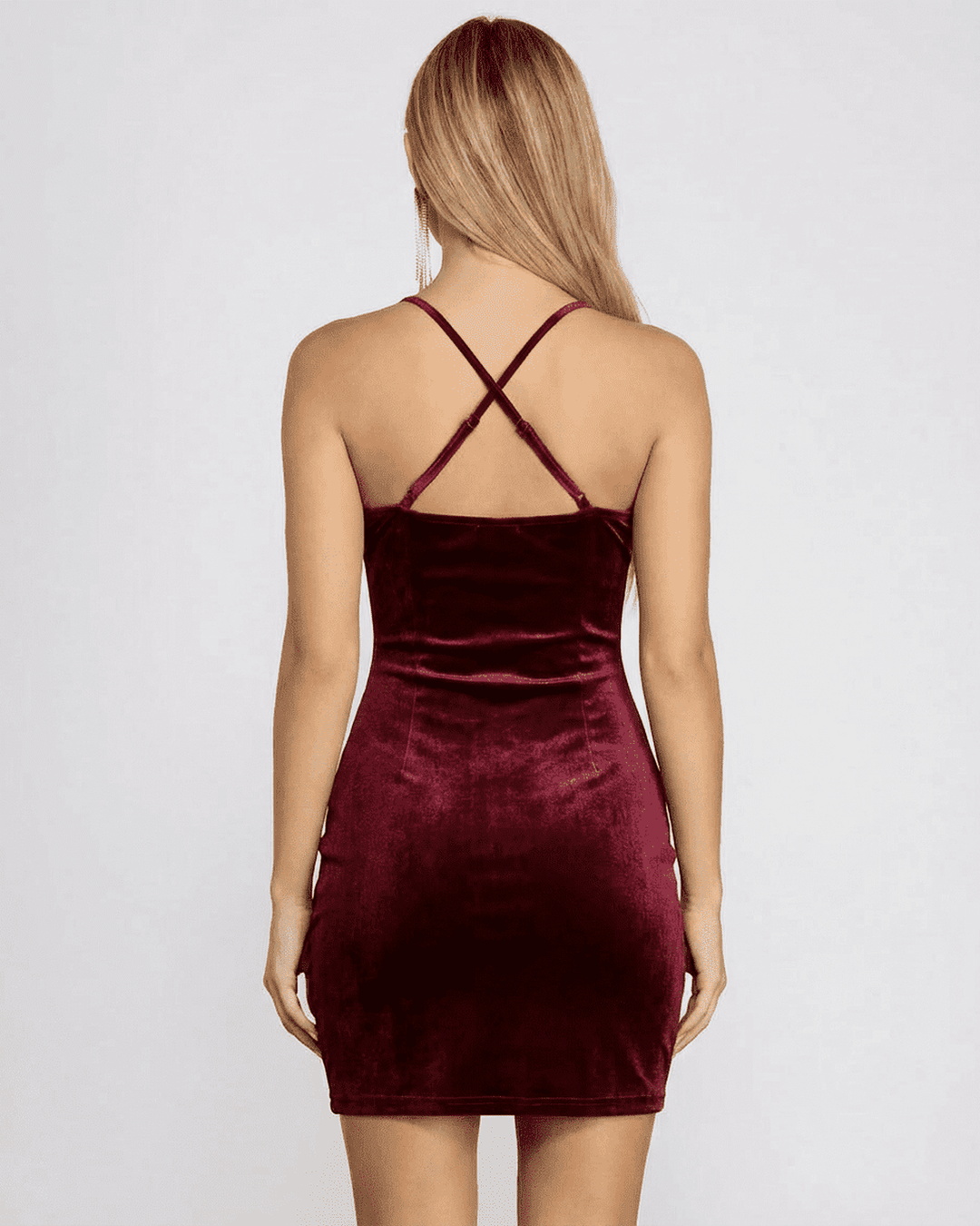 Vestido de fiesta burdeos mini chic para mujer, estilo sin espalda, perfecto para eventos nocturnos.