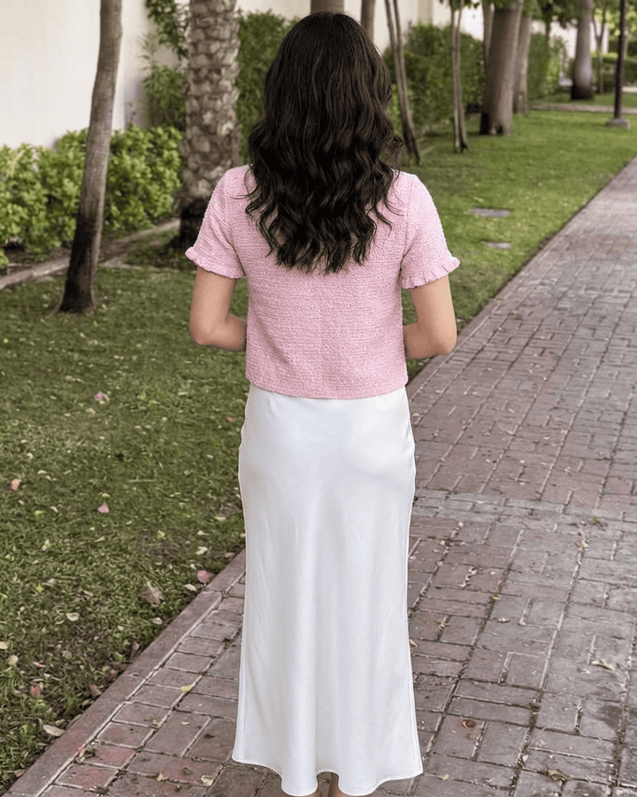 Cárdigan Camelia blanco para mujer, manga corta, un básico elegante y cómodo para cualquier ocasión.