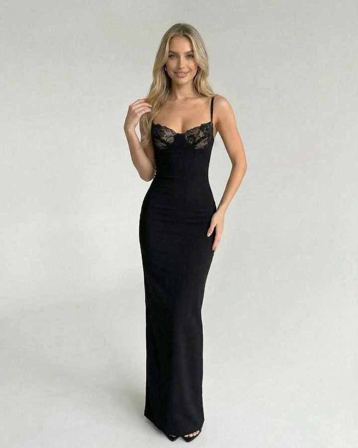 Encantador vestido maxi celeste de encaje, ideal para noche de mujer, ocasiones especiales.