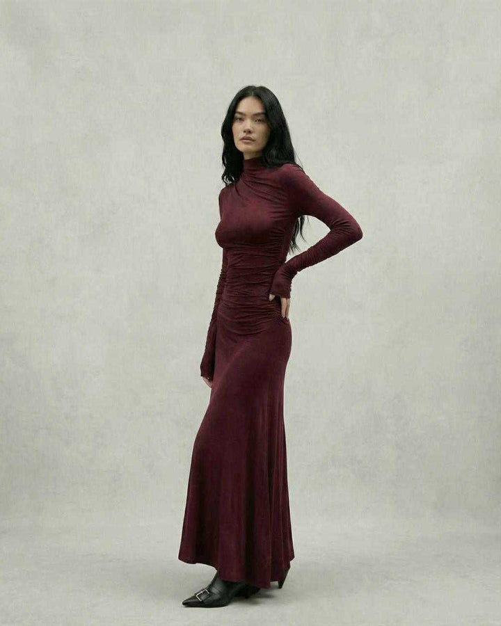 Elegante vestido maxi celeste para mujer, perfecto para fiesta, cóctel o eventos de noche.