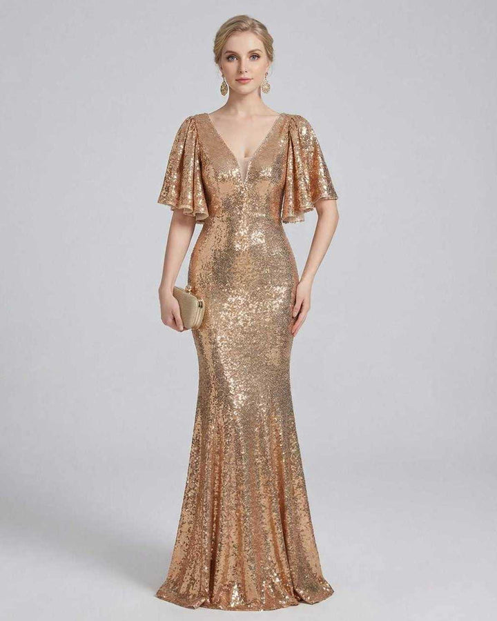 Vestido maxi celeste brillante, elegante para noche. Silueta trompeta, ideal para gala, fiesta o evento formal.