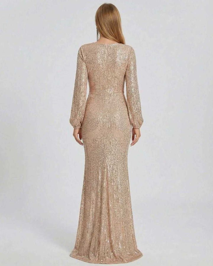 Elegante vestido largo celeste para mujer con brillo de lentejuelas. Ideal para celebraciones y galas nocturnas.