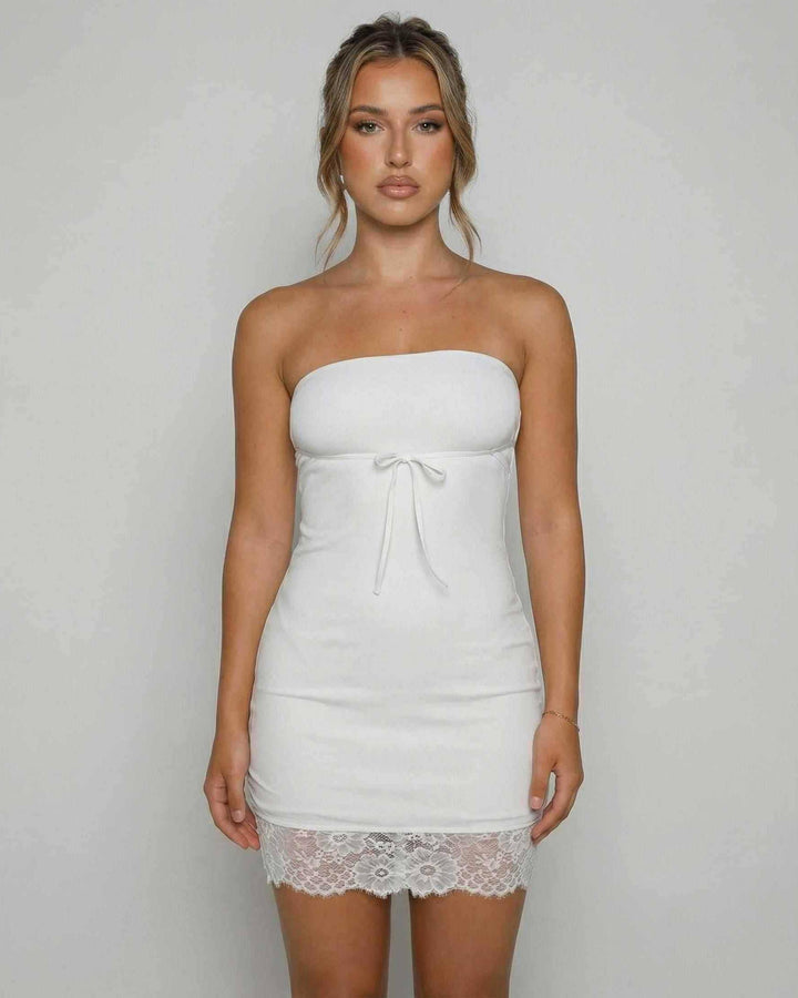 Vestido mini celeste sin mangas para mujer, ideal para verano y estilo casual.