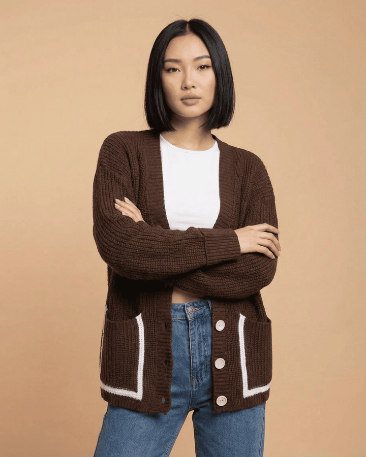 Cárdigan de moda para mujer. Bloque de color, cálido y cómodo. Suéter de punto para un estilo versátil de otoño.
