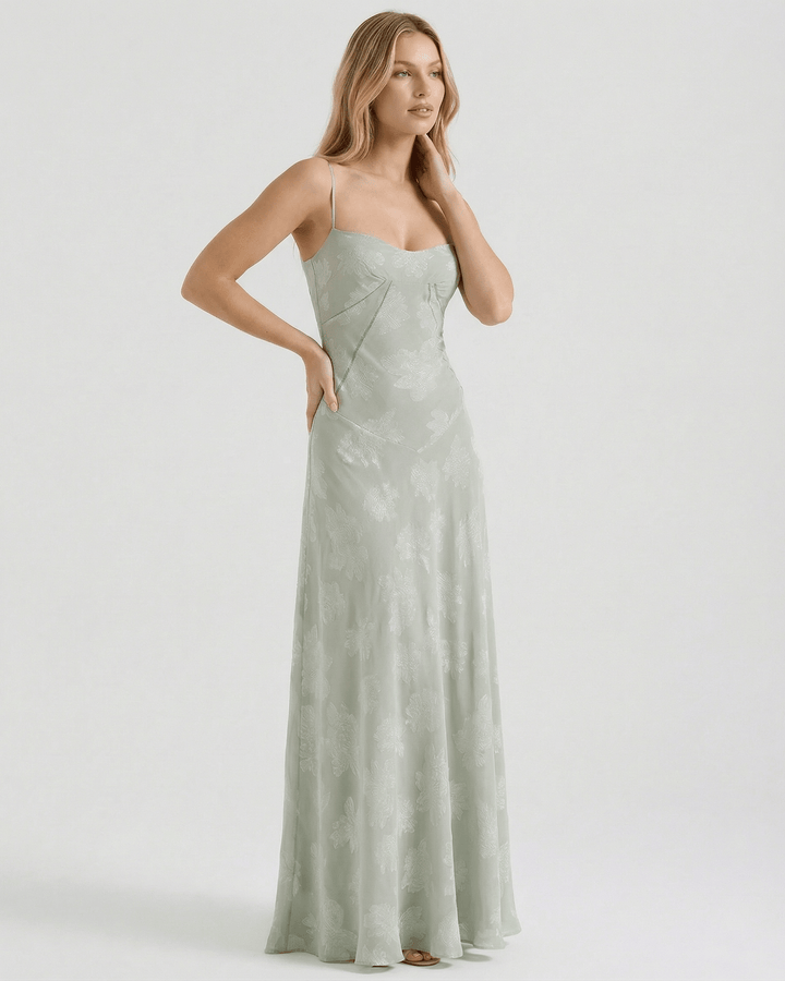 Vestido maxi floral elegante para mujer, estilo de verano, perfecto para eventos formales o de fiesta.