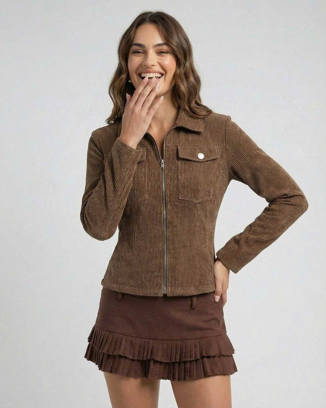 Chaqueta Florence de mujer, diseño versátil y elegante para un look moderno de otoño/primavera. Ropa ajustada.