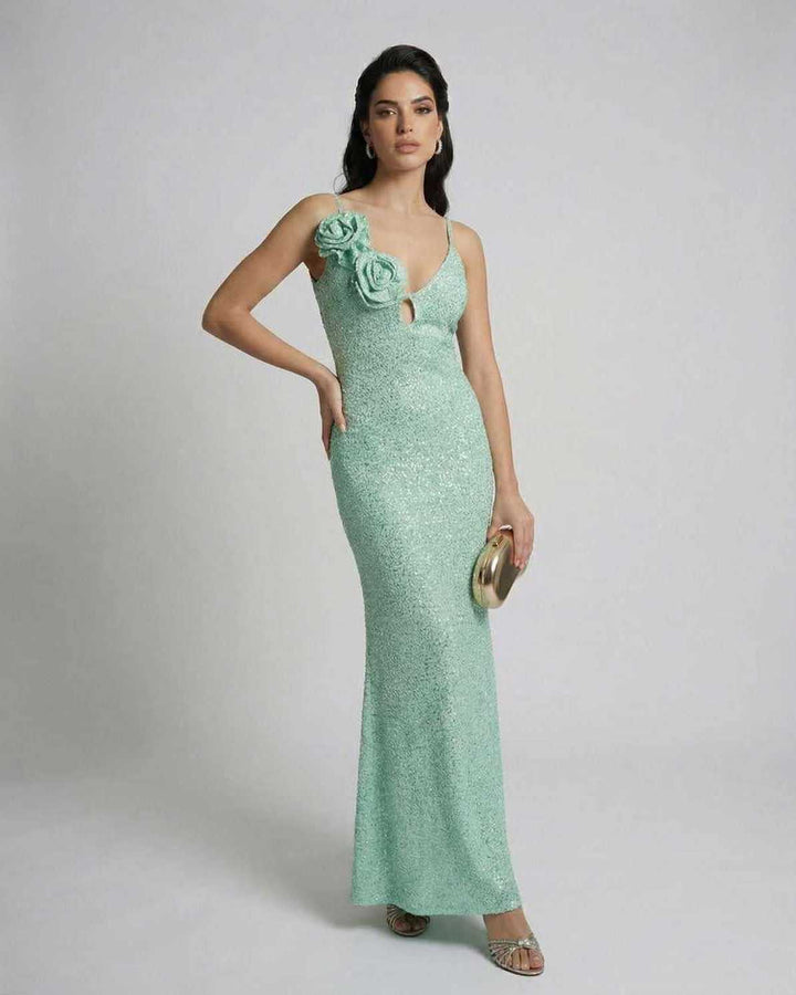 Vestido elegante verde menta para mujer, maxi, con detalles florales. Estilo glamuroso de primavera, escote en V.