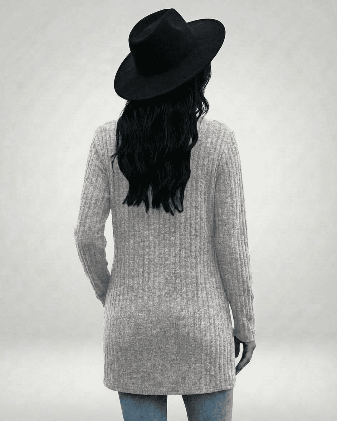 Mujer: cárdigan de punto blanco largo con botones. Estilo casual y elegante, perfecto para capas de otoño-invierno.