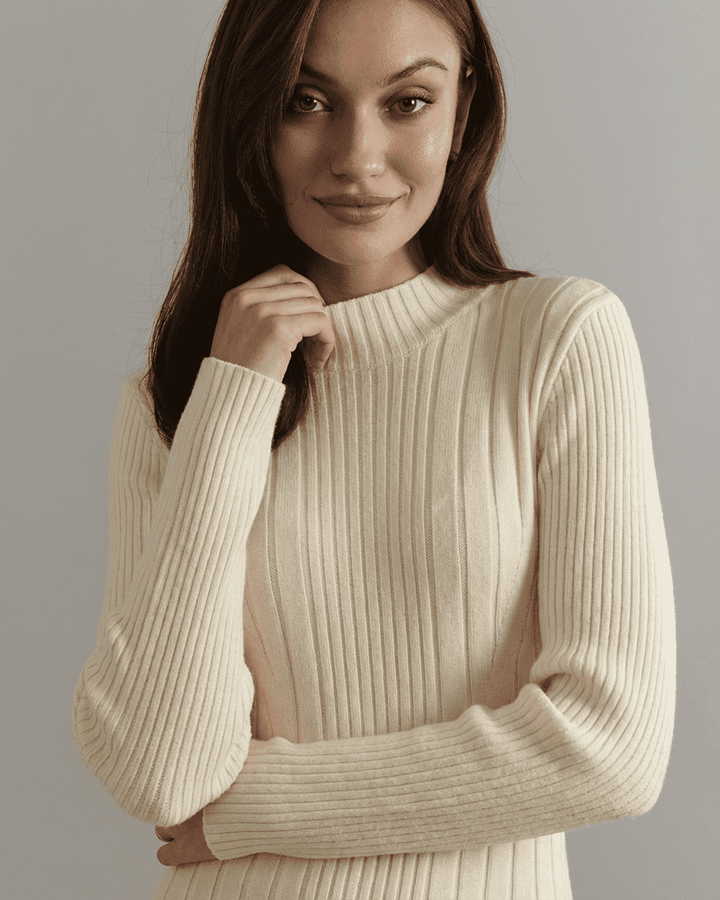 Vestido mini para mujer de corte A, cuello alto y manga larga, en moda femenina con estilo rayas para versatilidad.