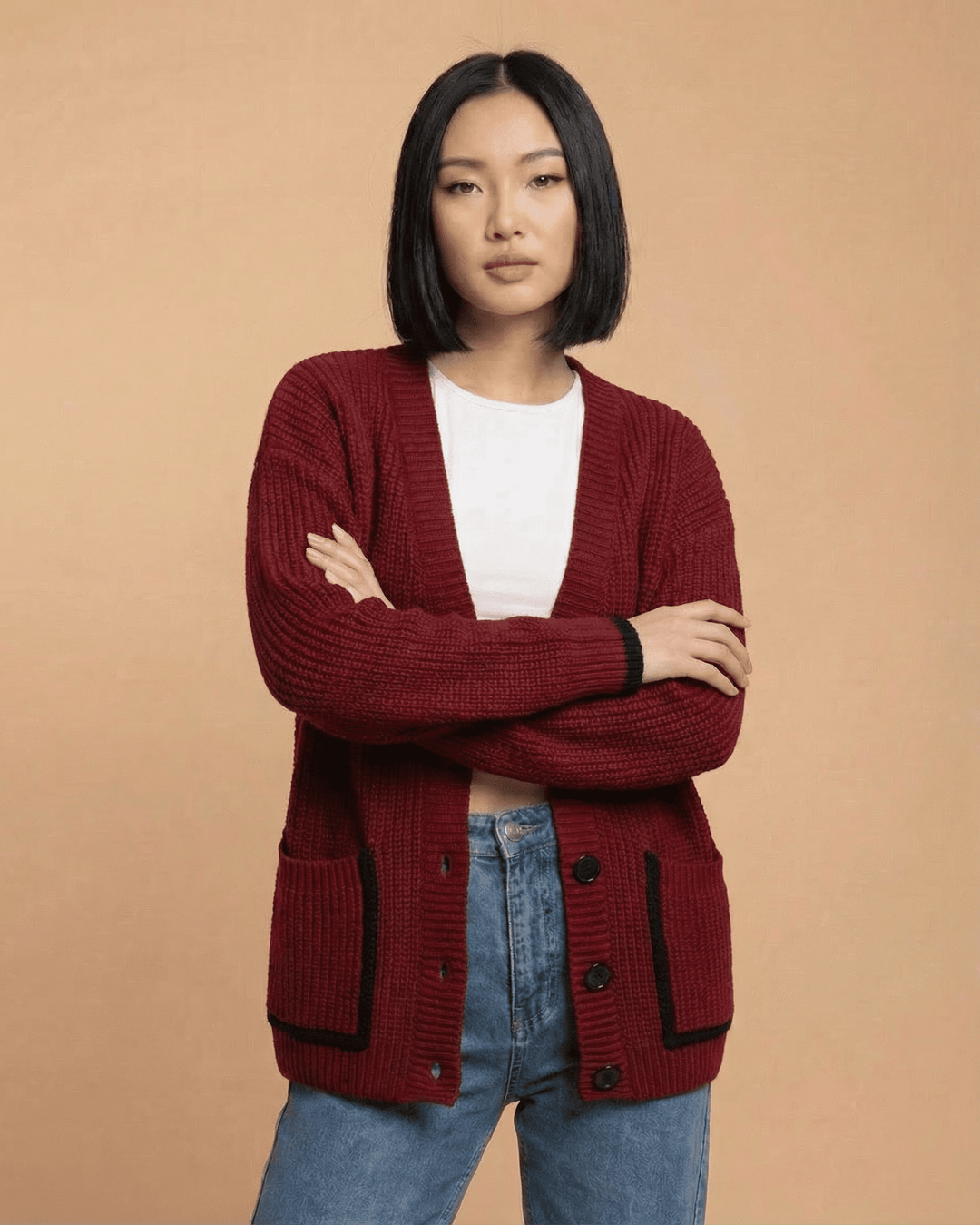 Cárdigan Merano de mujer con diseño moderno de bloque de color y cuello en V, para un estilo elegante y casual.