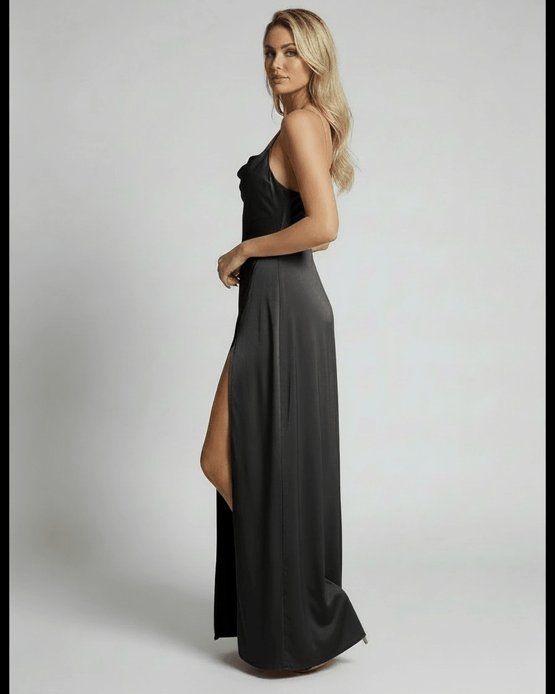 Vestido de fiesta maxi negro para mujer, diseño elegante con tirantes. Ideal para noches glamorosas y eventos formales.