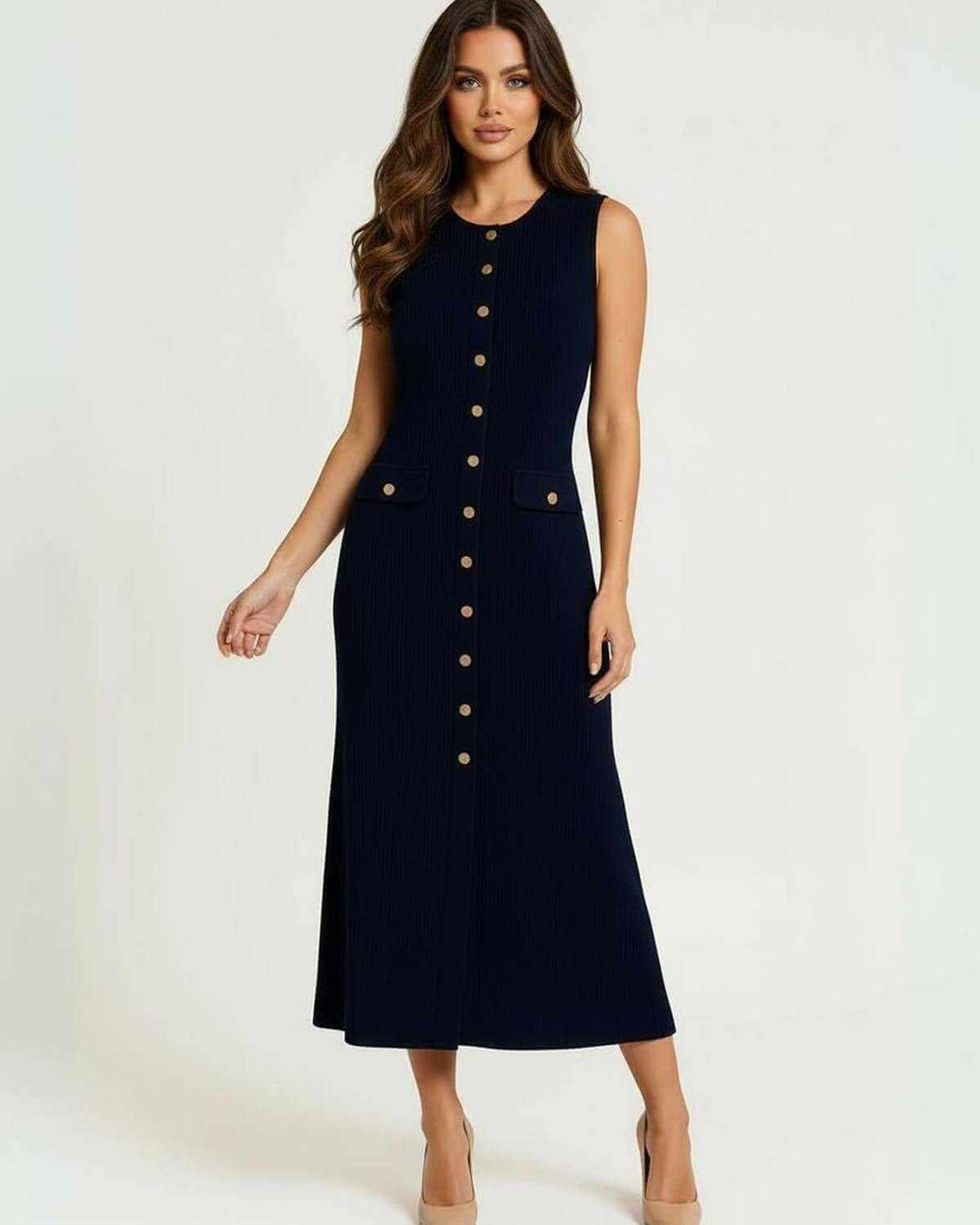 Vestido midi azul marino sin mangas para mujer, con botones dorados. Elegante corte A, ideal fiesta u oficina.