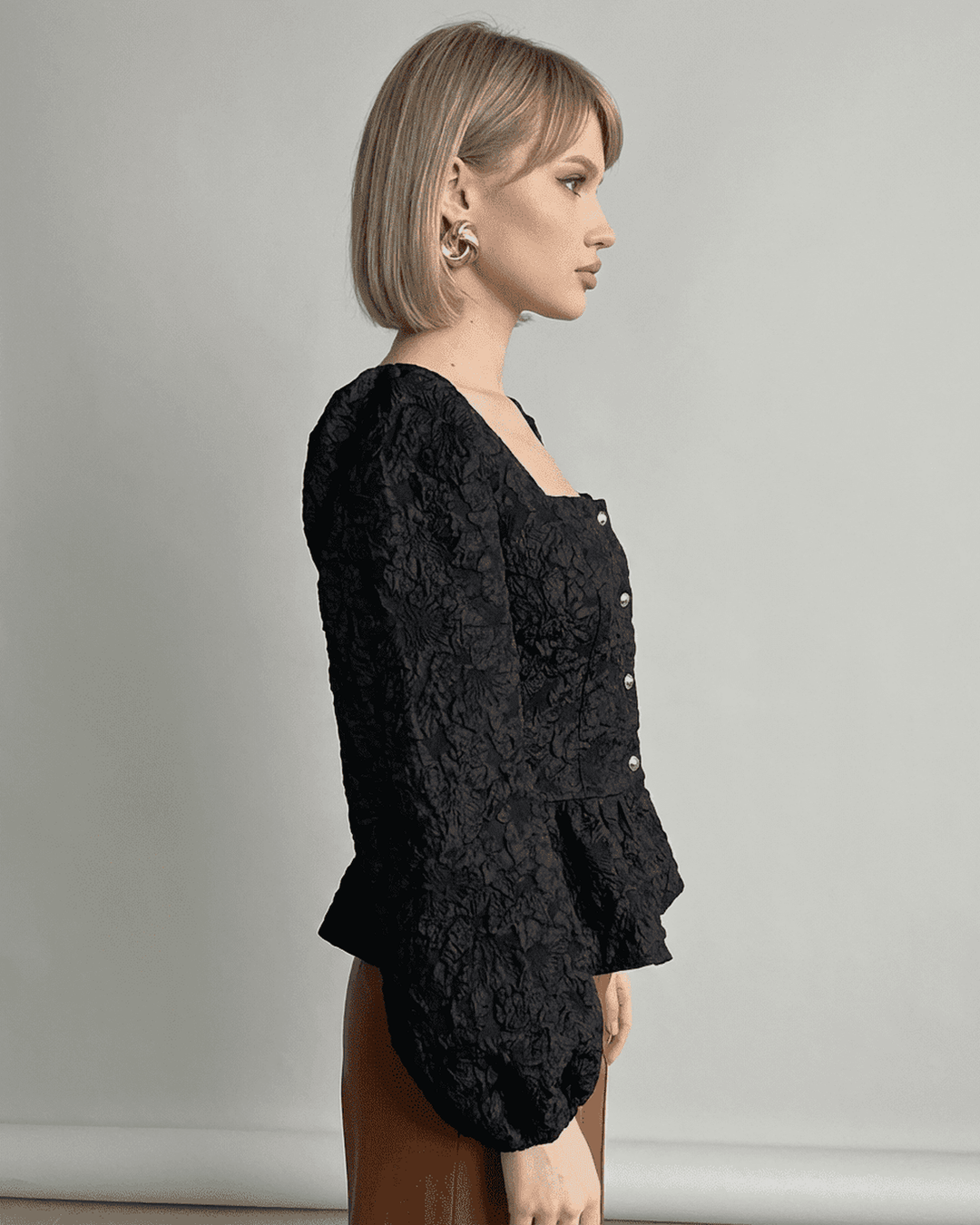 Top corsé negro estructurado para noche, elegante y sofisticado. Ideal para eventos y fiestas.