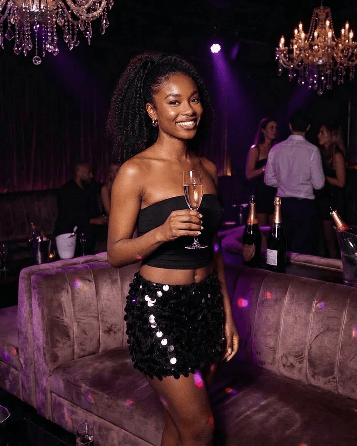 Estilo elegante: Falda de lentejuelas negra, mini falda ajustada para mujer. Ideal para noches de fiesta.