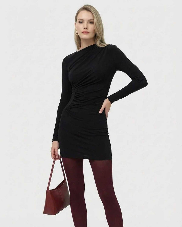 Vestido bodycon negro de cóctel para mujer, elegante y con apliques, ideal para estilo nocturno.