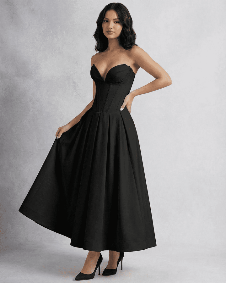 Vestido midi blanco sofisticado para eventos, diseño sin tirantes con corsé, moderno y elegante para mujer.