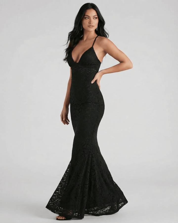 Vestido maxi de mujer con escote V y silueta trompeta, ideal como vestido de fiesta o para noche elegante.