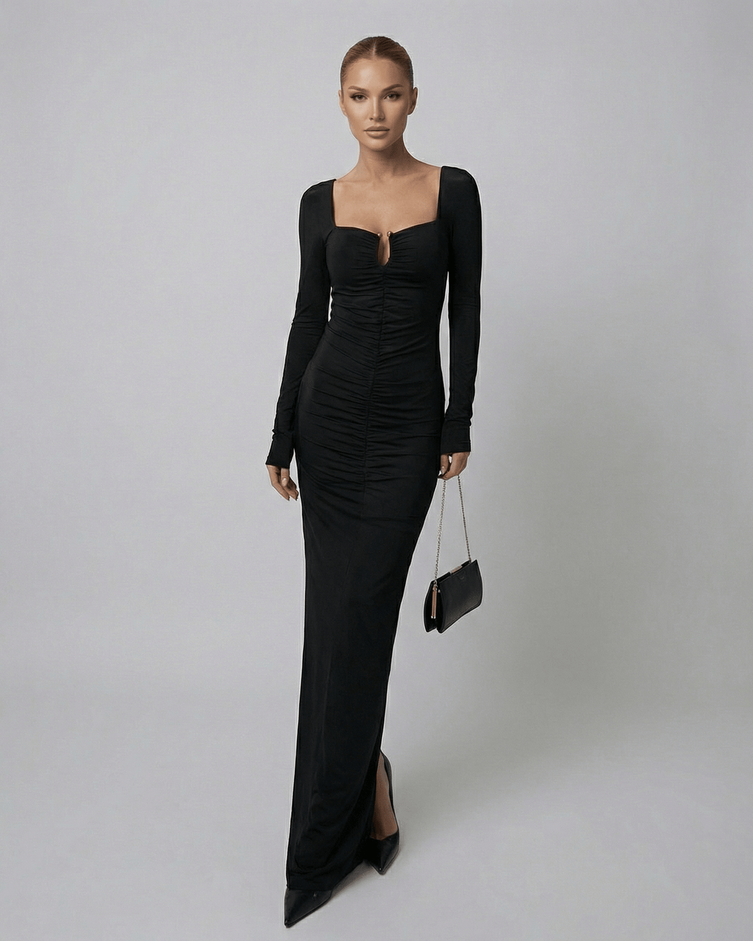 Vestido maxi Orion blanco, elegante y de noche, con escote cuadrado. Perfecto para ocasiones especiales y fiestas.