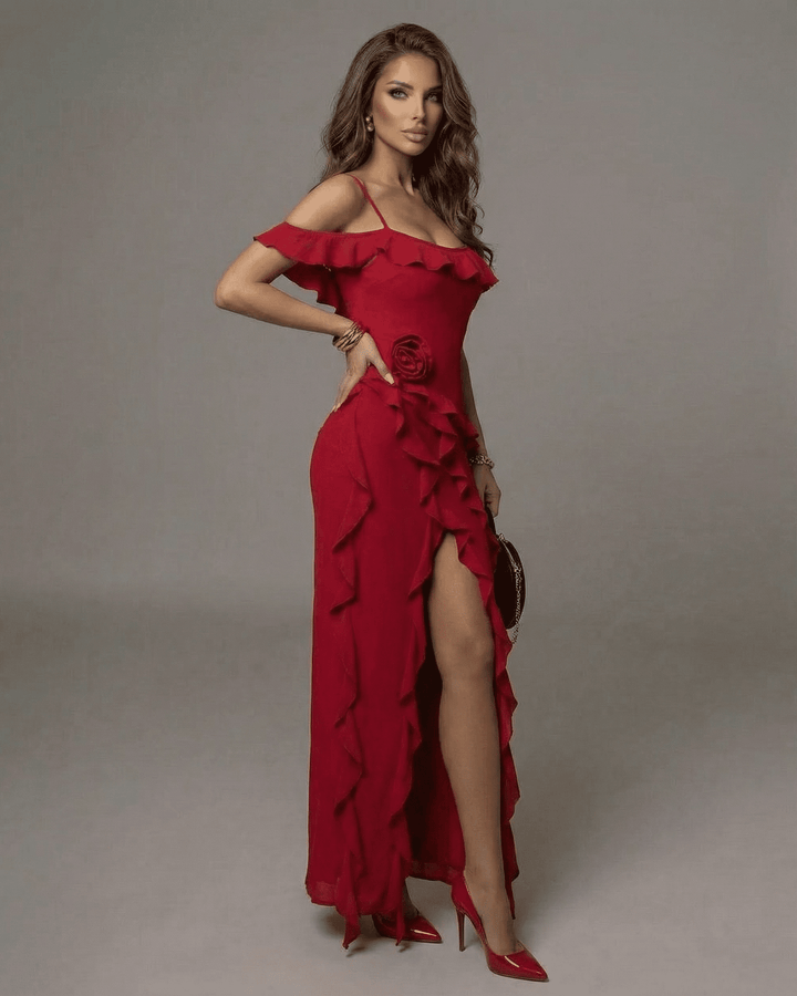 Vestido maxi Rosalia blanco fluido para mujer, fresco, con volantes y hombros al descubierto, ideal para verano.
