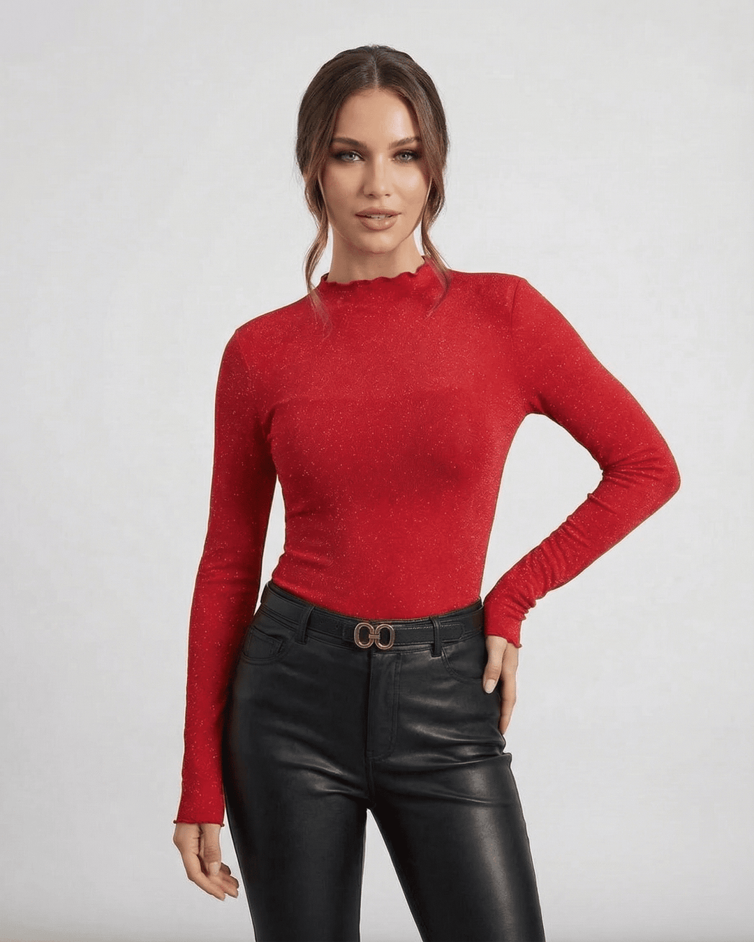 Blusa de lentejuelas escarlata brillante para mujer, estilo de manga larga, moda femenina, perfecta fiesta.