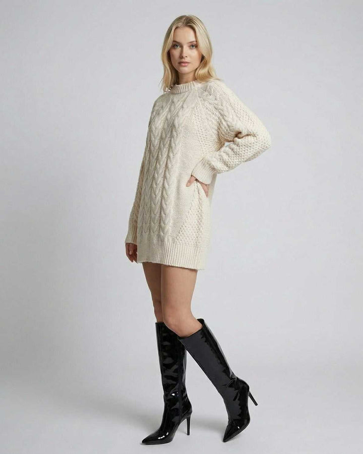 Vestido mini Sienna blanco, diseño moderno y cómodo para mujer. Estilo casual o elegante, manga larga.