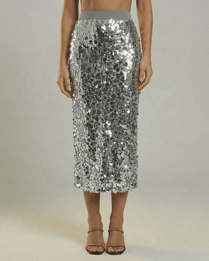Falda midi bodycon gris brillante para mujer, ideal para fiesta y noche. Moda elegante y ajustada.