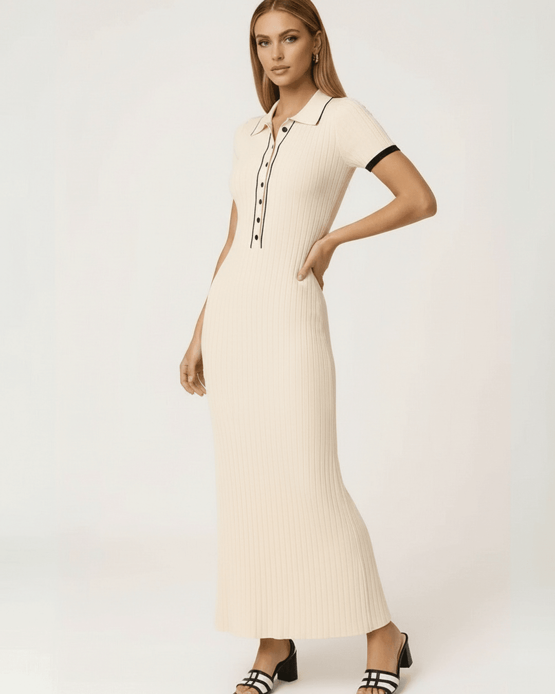 Vestido largo para mujer, beige con botones. Maxi Sorrento de moda femenina, versátil y con cuello solapa.
