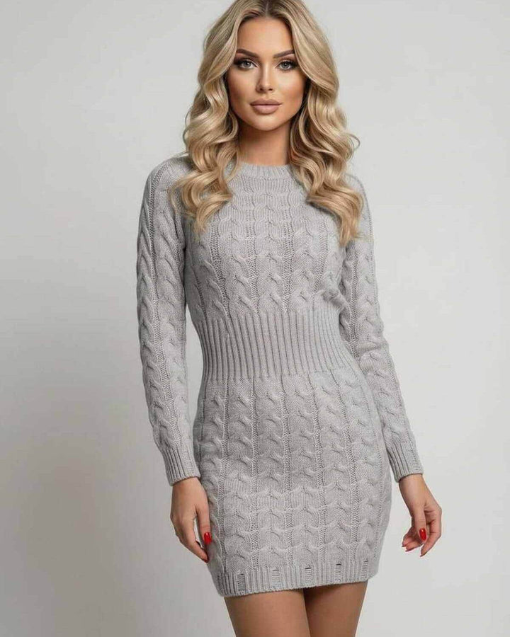 Vestido mini ajustado de mujer, casual y elegante, con mangas largas. Diseño versátil para cualquier ocasión de otoño.