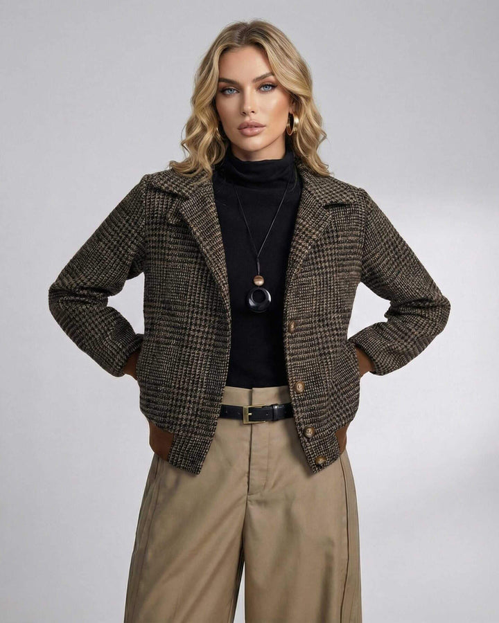 Chaqueta de cuadros para mujer, estilo clásico elegante. Ideal para oficina, otoño o un look urbano refinado.