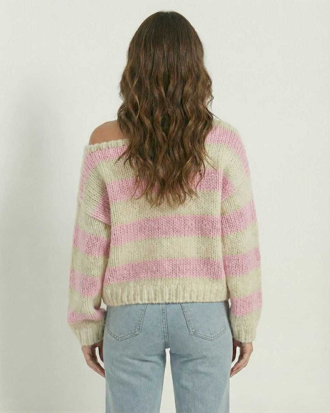 Suéter casual de punto con rayas para mujer, color rosé. Pullover cómodo y moderno para looks relajados.
