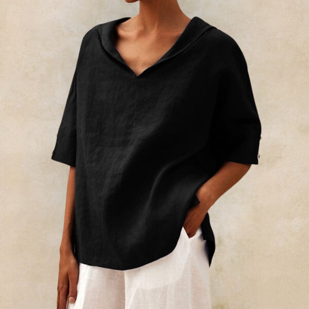 Camiseta casual de mujer con cuello V, estilo moderno y muy cómoda para cualquier actividad.