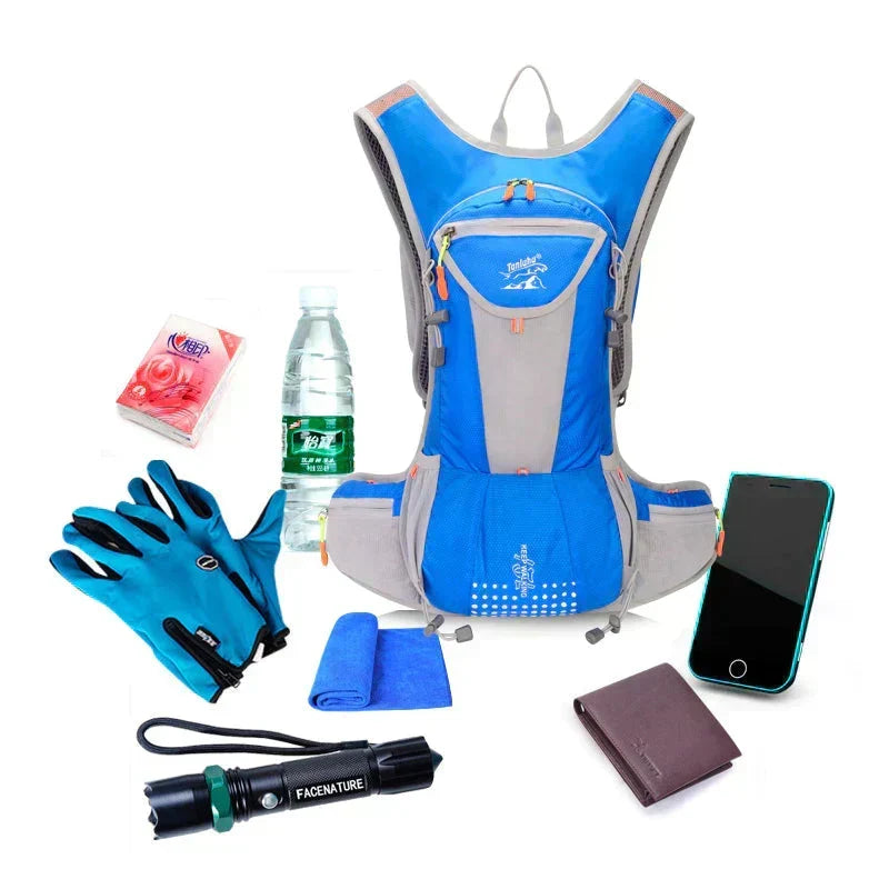 Mochila outdoor resistente al agua, diseño ligero y unisex, ideal para viajes y camping.