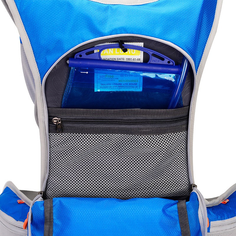 Mochila ligera e impermeable para senderismo, perfecta para cualquier aventura al aire libre.