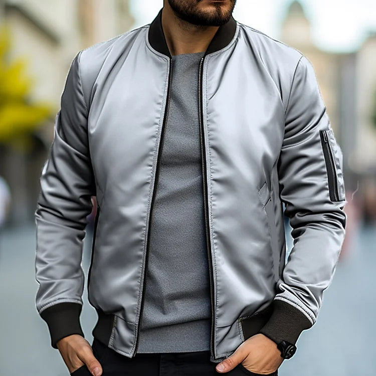 Chaqueta bomber de hombre, ideal para el día a día. Cómoda y versátil, perfecta para todas las estaciones.