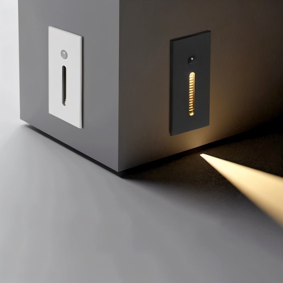 Decoración LED Luca para escaleras. Luz empotrada con sensor de movimiento, moderna y funcional.
