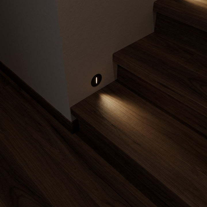 Foco LED Luca de luz natural para escaleras, empotrado con sensor de movimiento. Perfecta iluminación hogar.