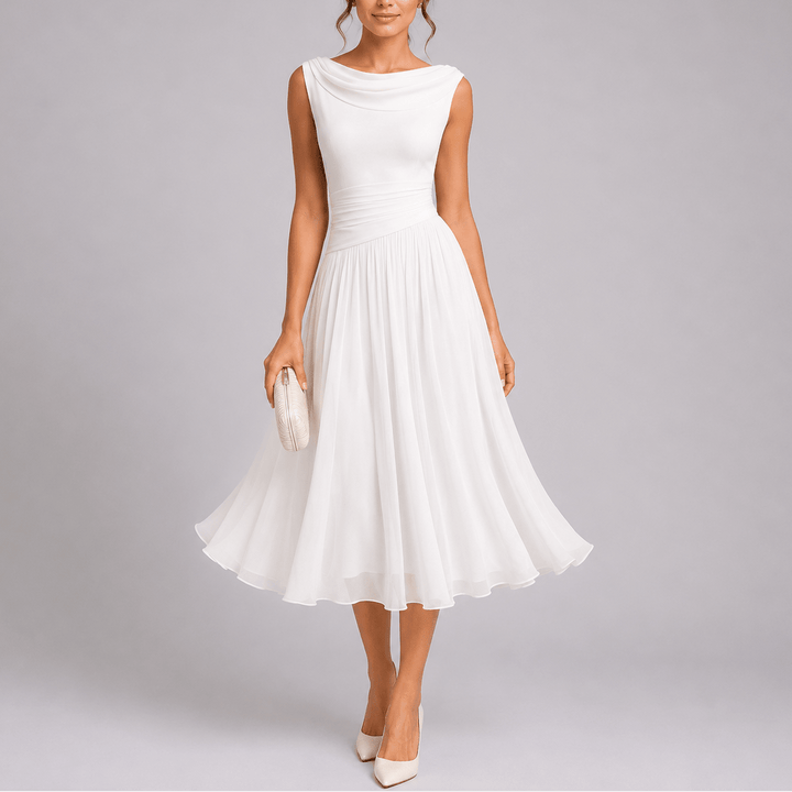 Mujer luciendo vestido midi plisado, cuello drapeado, elegante para fiesta. Tela de poliéster, estilo moderno.