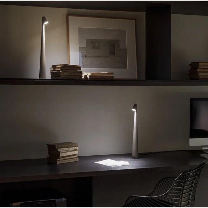 Iluminación LED de mesa inalámbrica, estilo nórdico y minimalista, con batería portátil recargable.