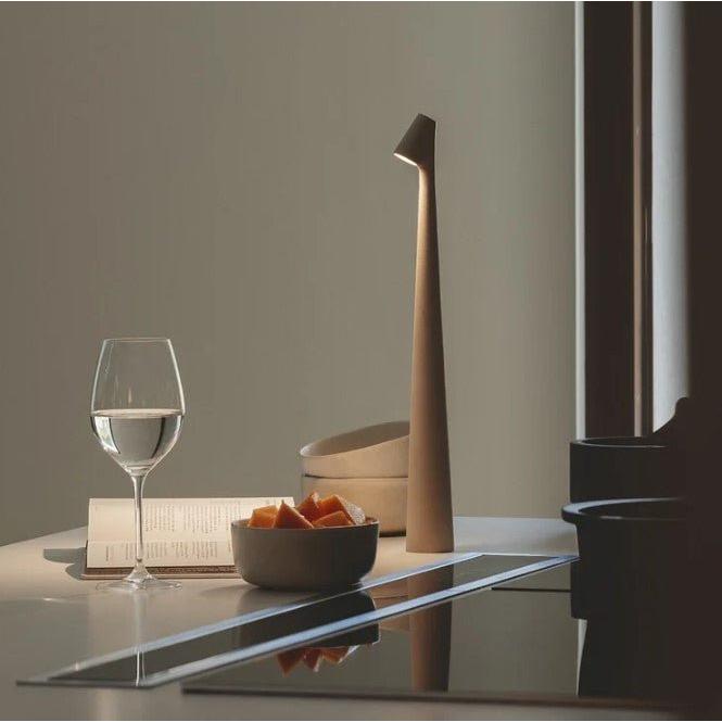 Lámpara LED moderna, inalámbrica, portátil, para mesa, estilo nórdico, con batería para cualquier rincón.
