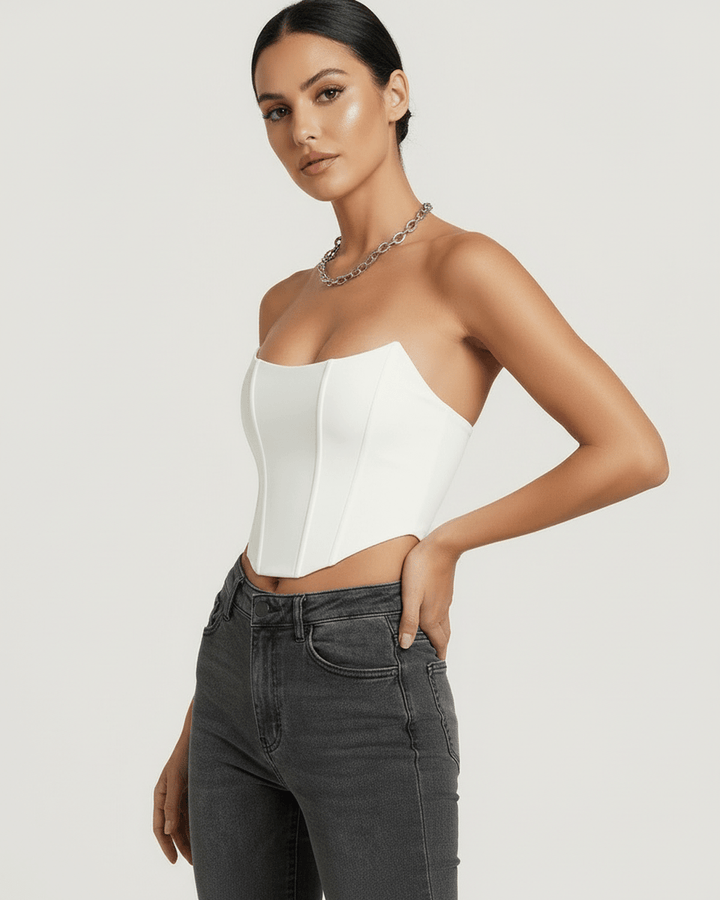 Corsé de mujer con diseño estructurado, un top elegante y moderno sin tirantes, estilo actual.