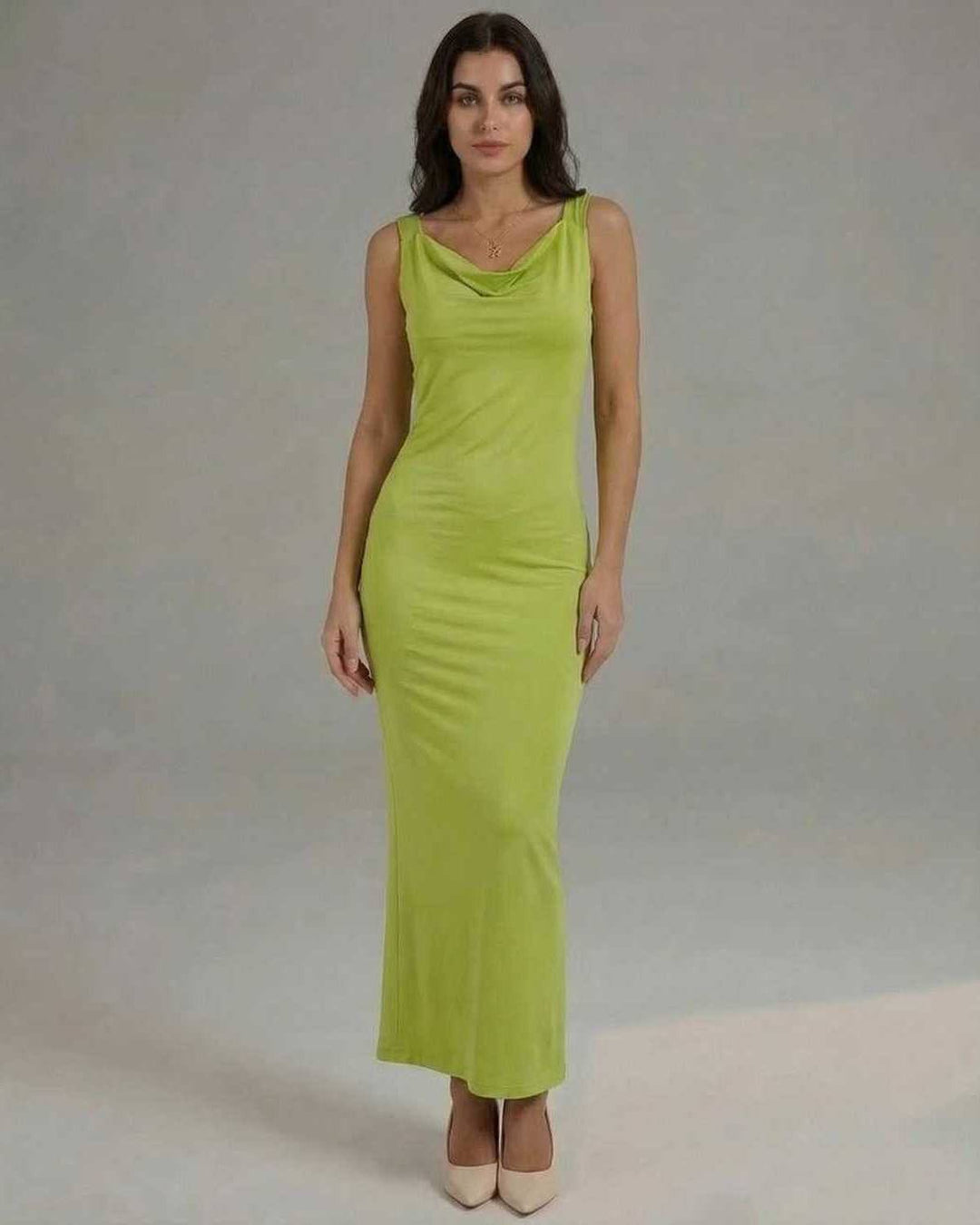 Vestido de noche mujer, verde lima, con silueta fluida. Ideal para fiesta y ocasiones especiales.